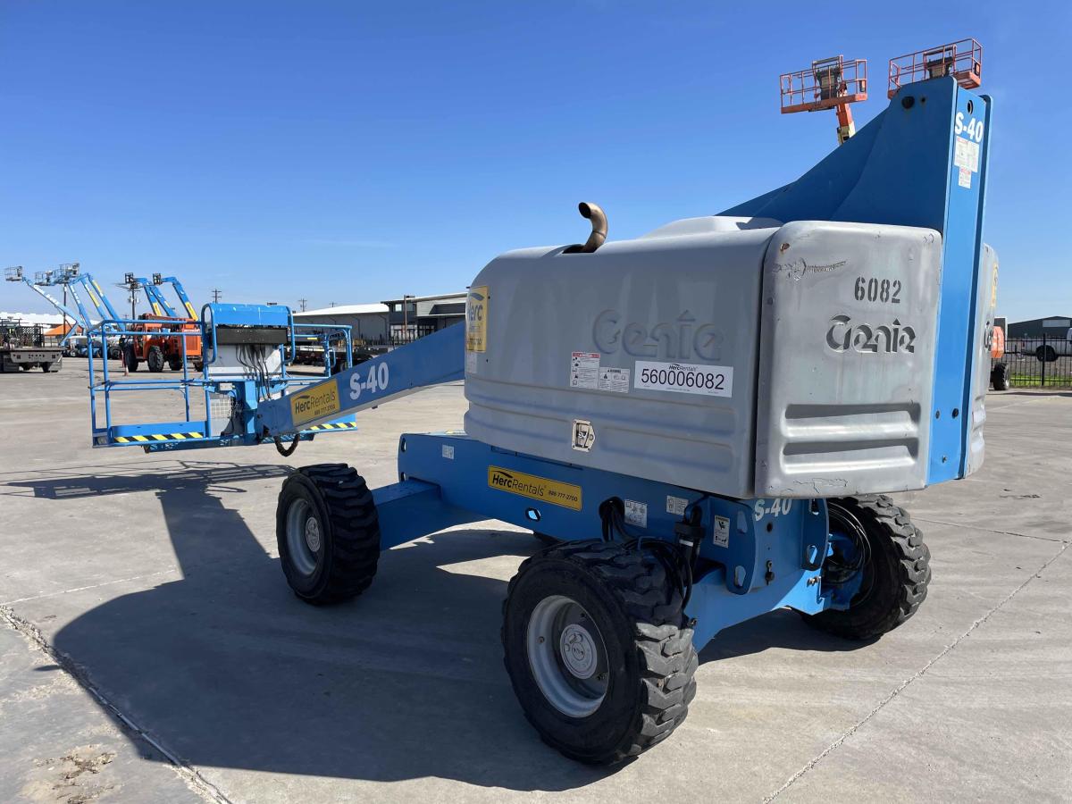 2014 Genie S-40