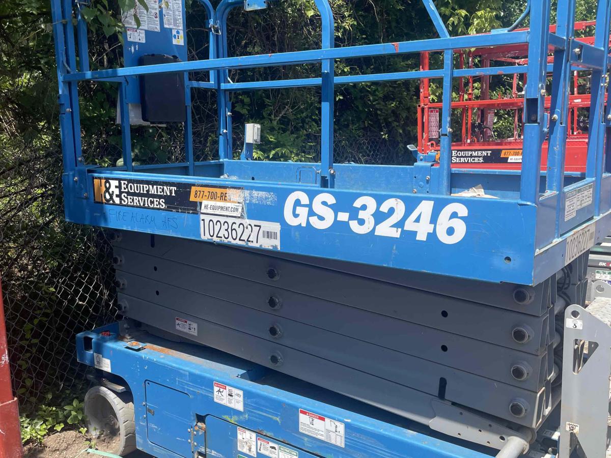2018 Genie GS-3246-3
