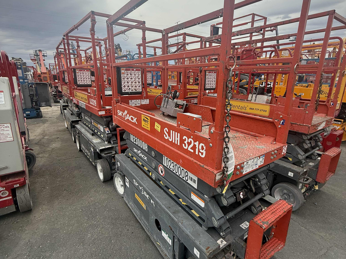 2017 Skyjack SJ3219-3