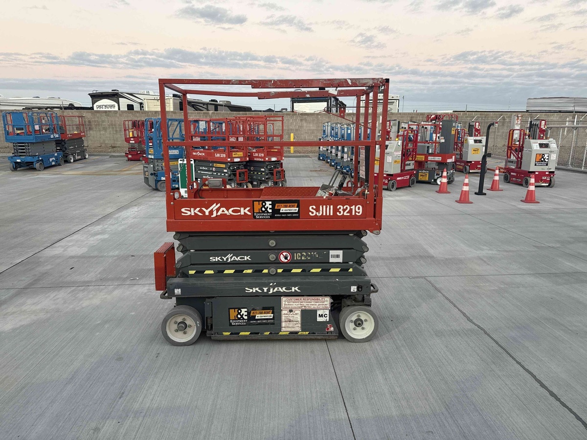2017 Skyjack SJ3219-4