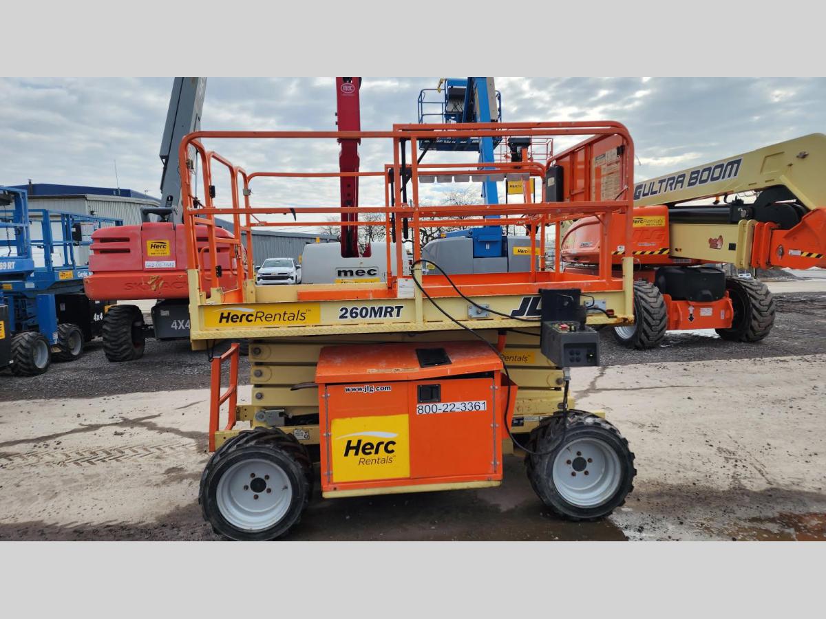 2018 JLG 260MRT