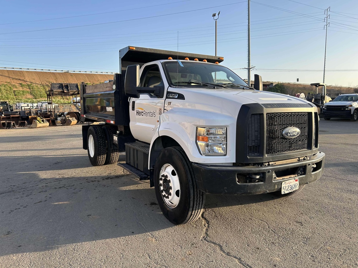 2018 Ford F750