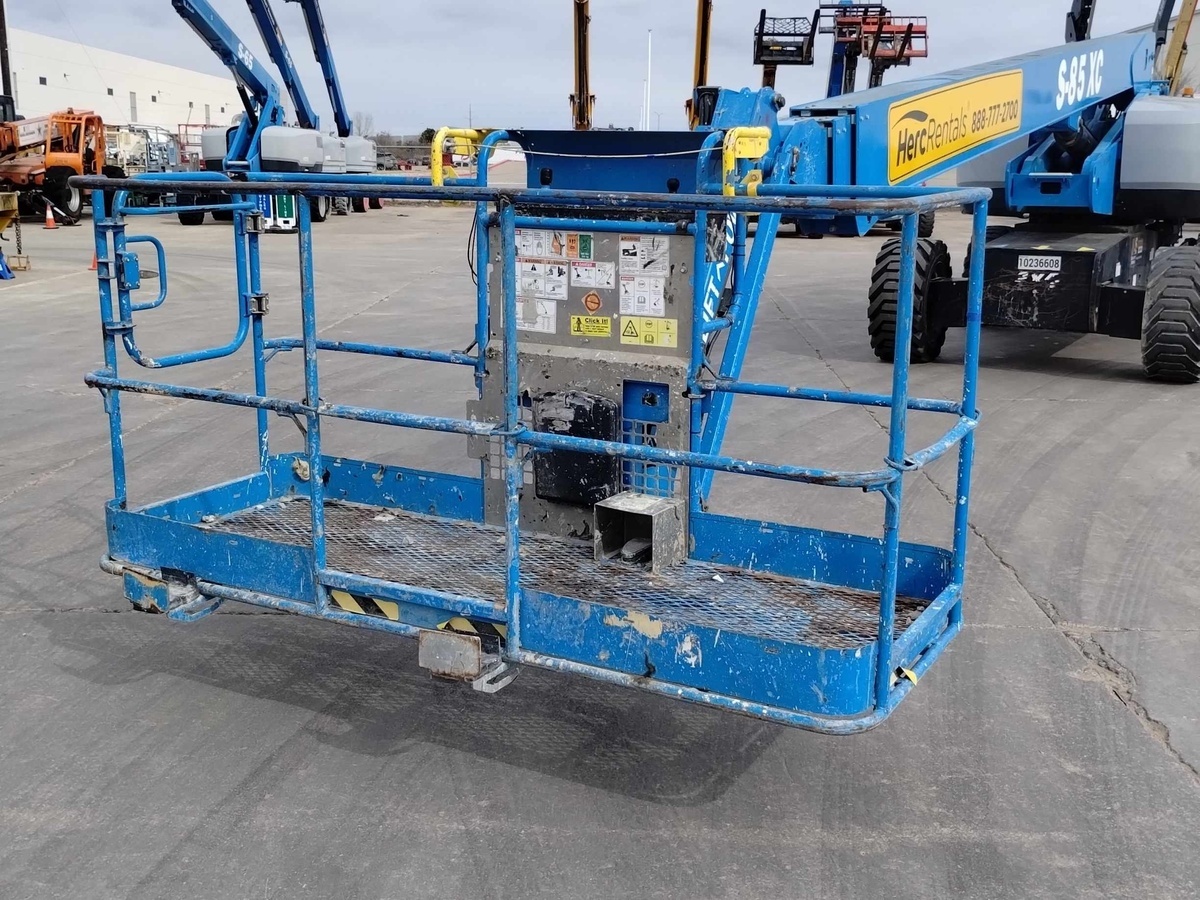 2018 Genie S-85-2