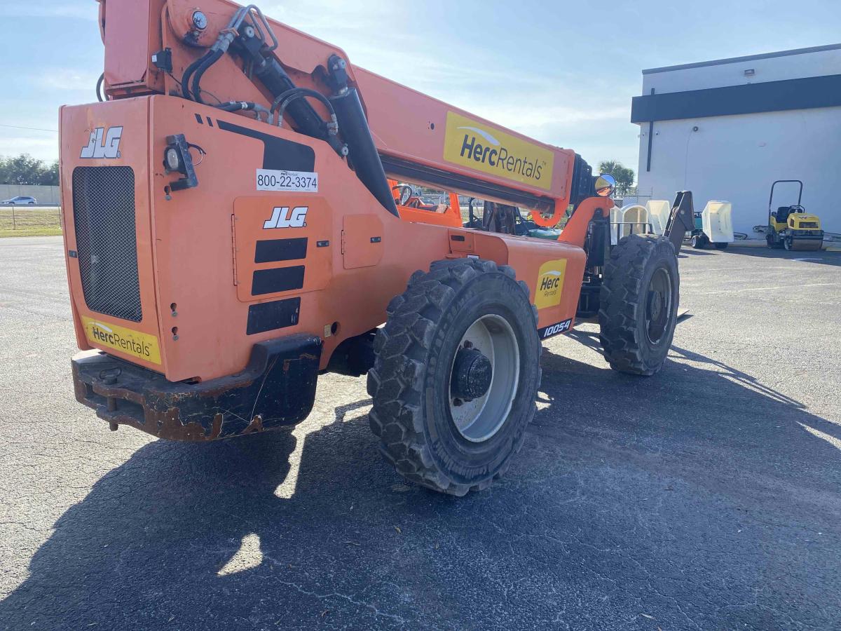 2018 SkyTrak 10054