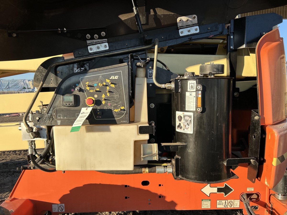 2018 JLG 450AJ-9