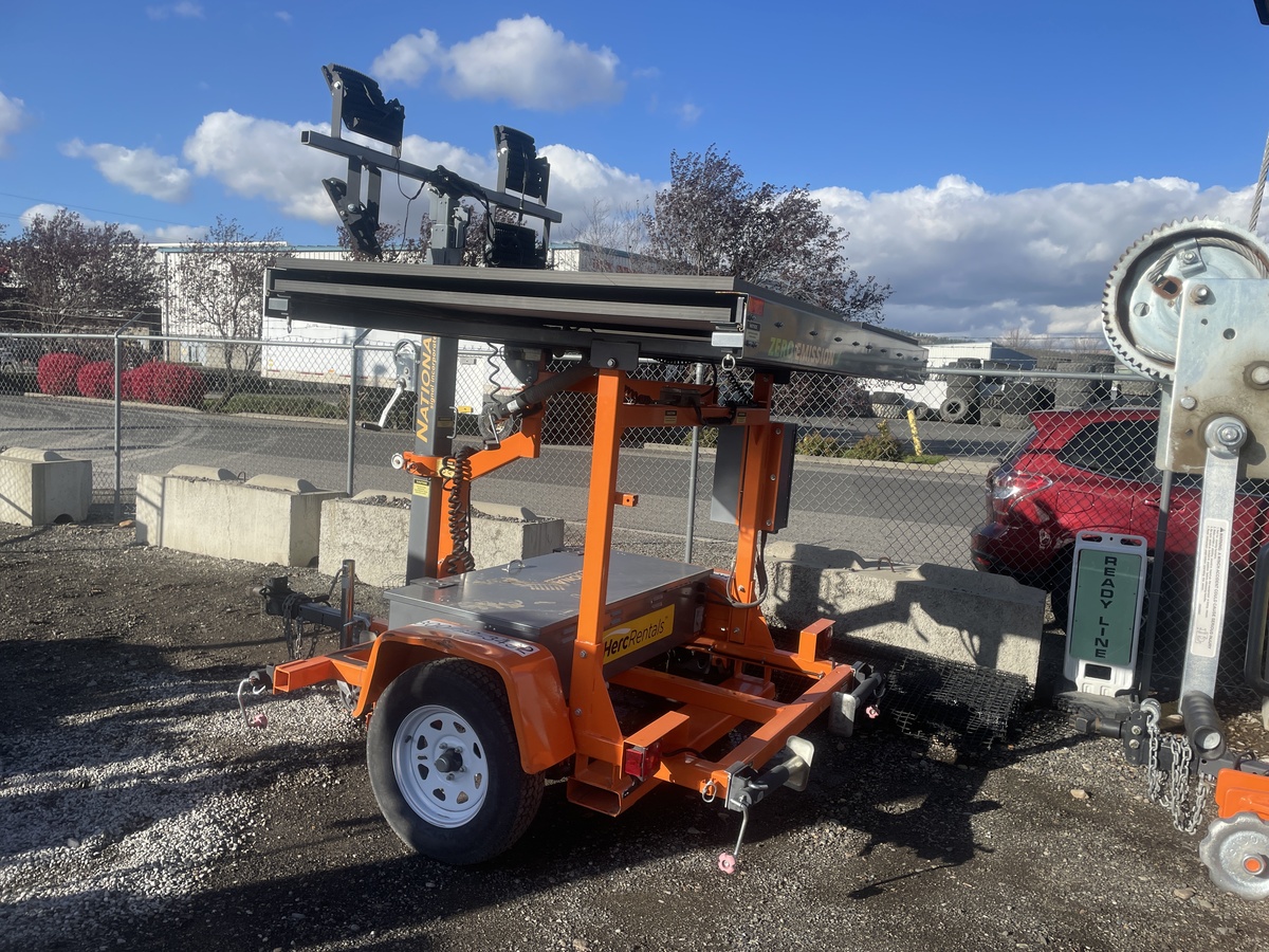 2020 National Signal LTS 160 Solar Light-1