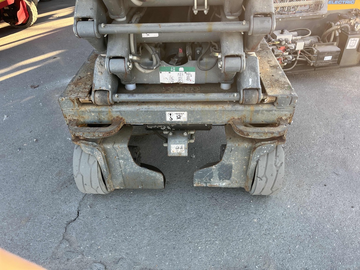 2017 Skyjack SJ3219-11