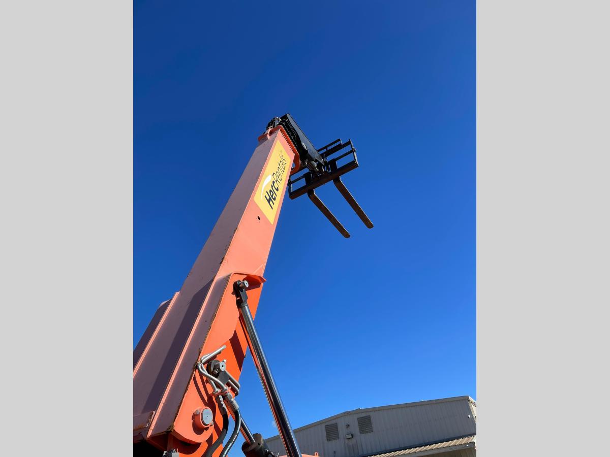 2018 SkyTrak 10054