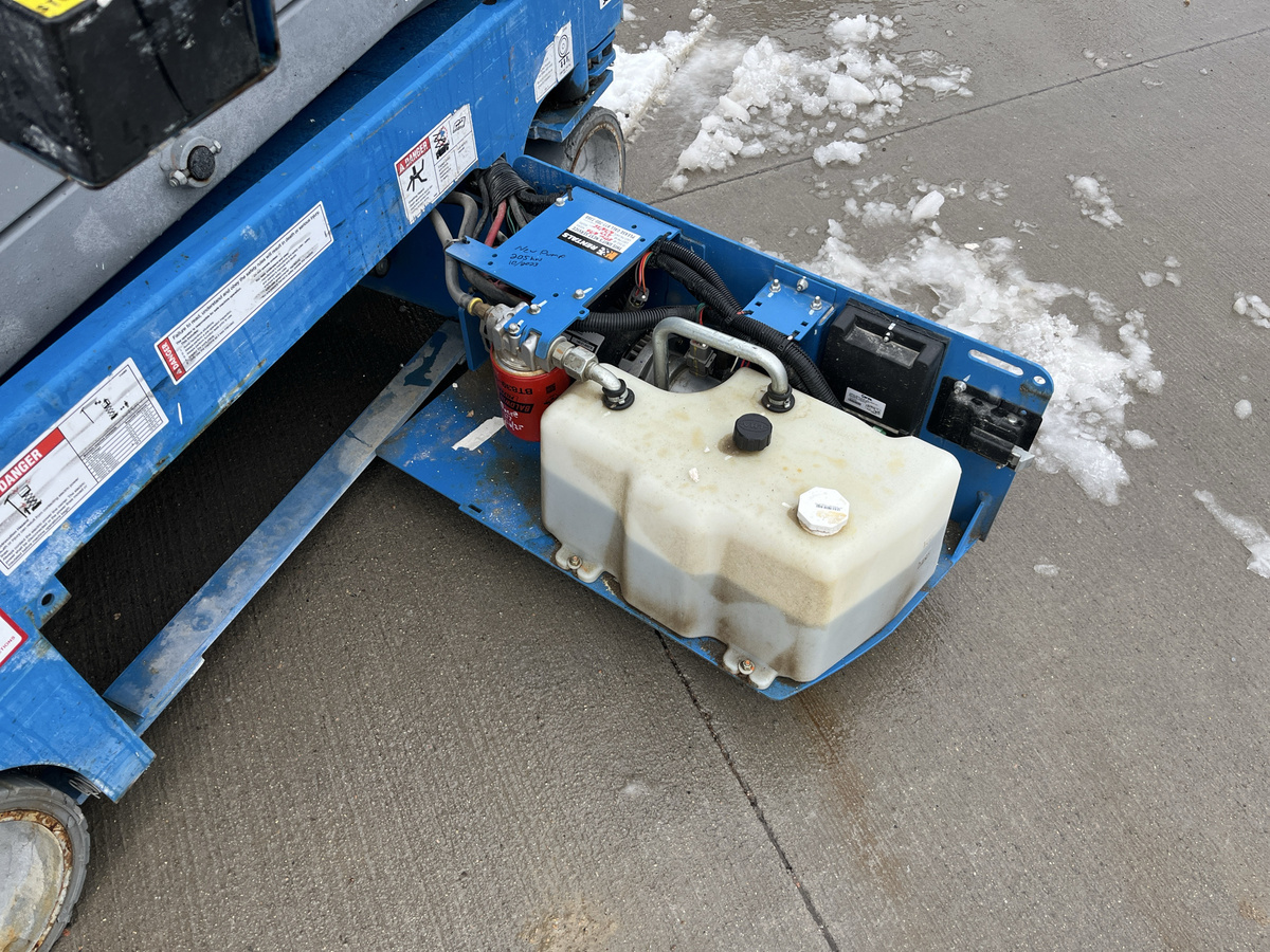 2019 Genie GS-1930-8