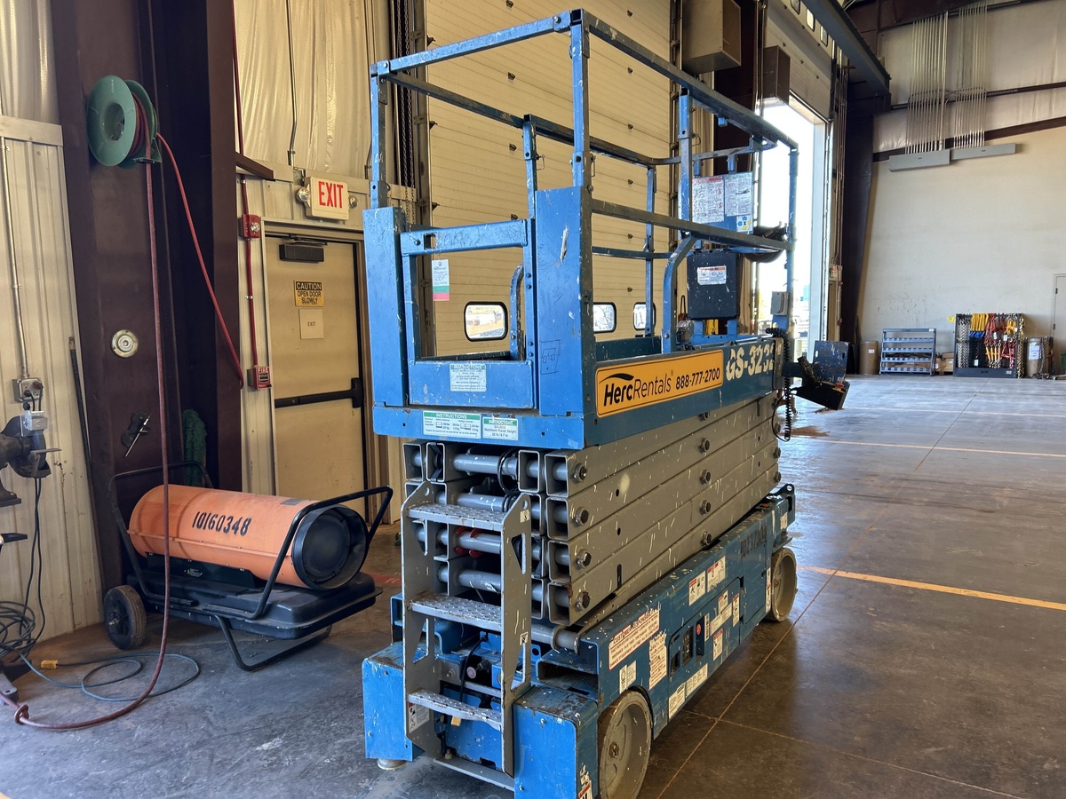 2018 Genie GS-3232-4