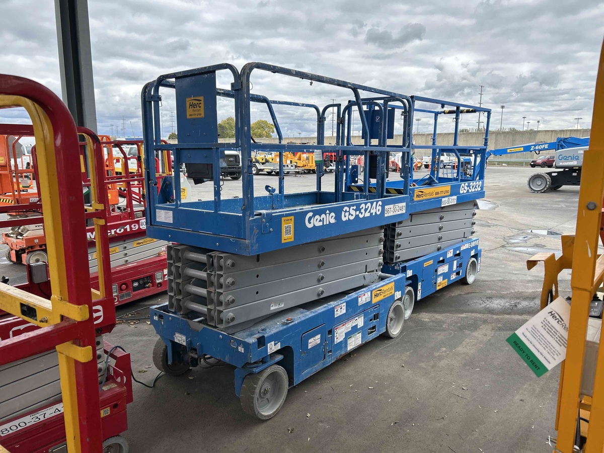 2018 Genie GS-3246-3