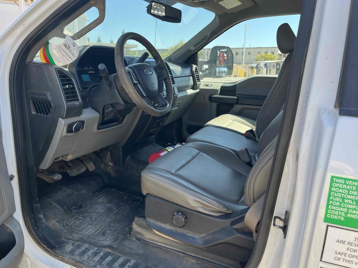 2019 Ford F550-6