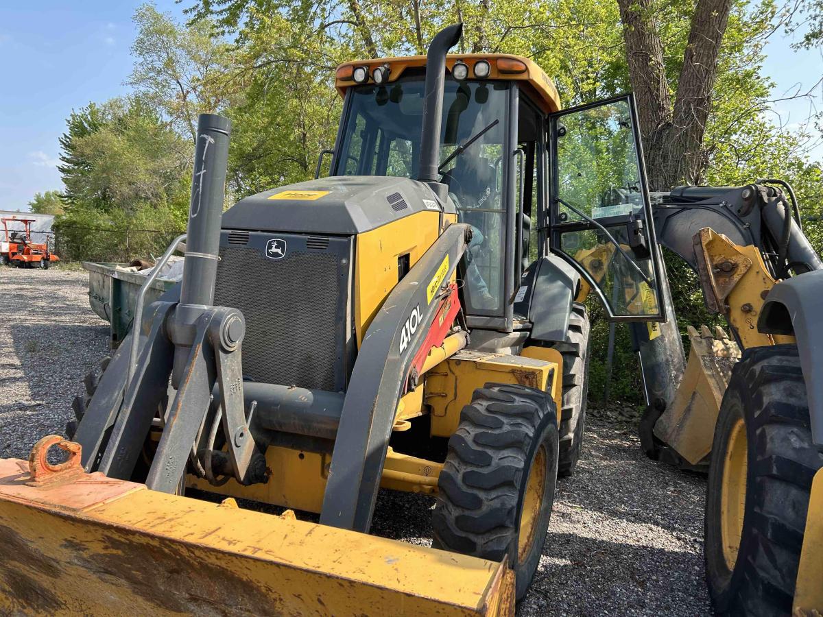 2018 John Deere 410L