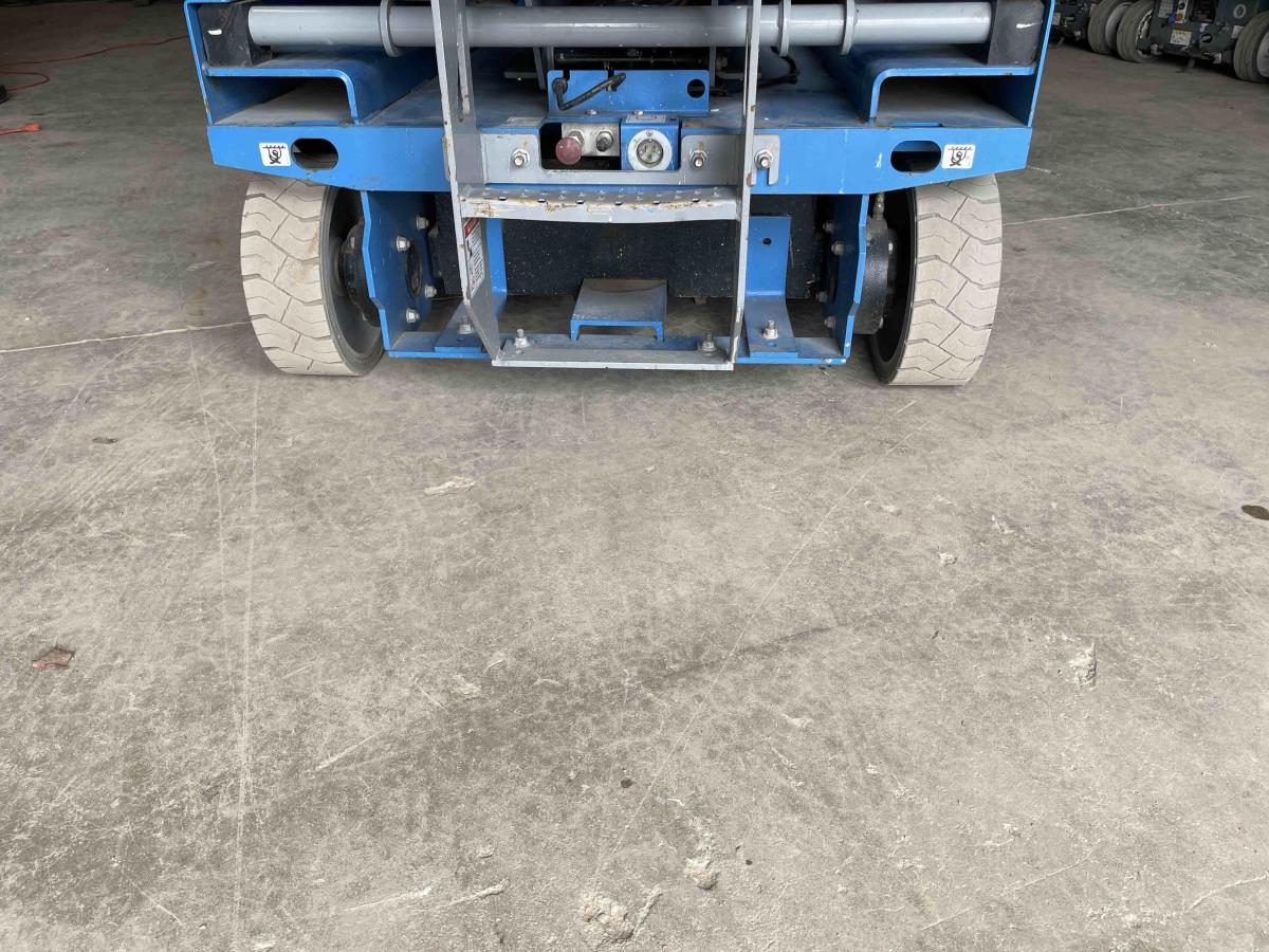 2018 Genie GS-3246