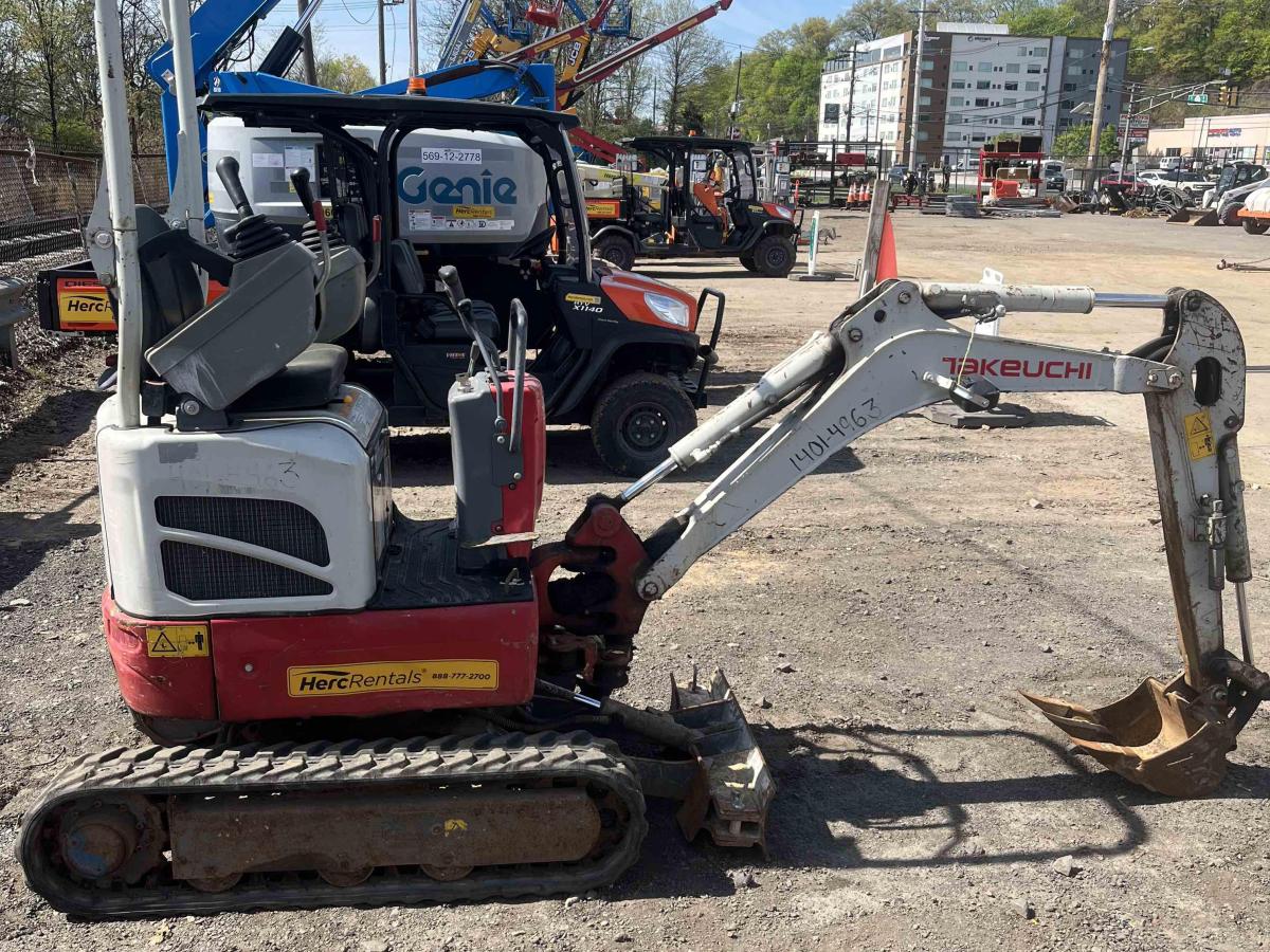 2020 Takeuchi TB210R