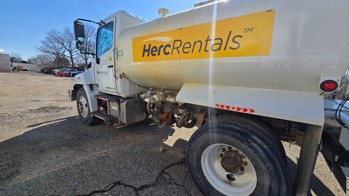 2019 Hino 338