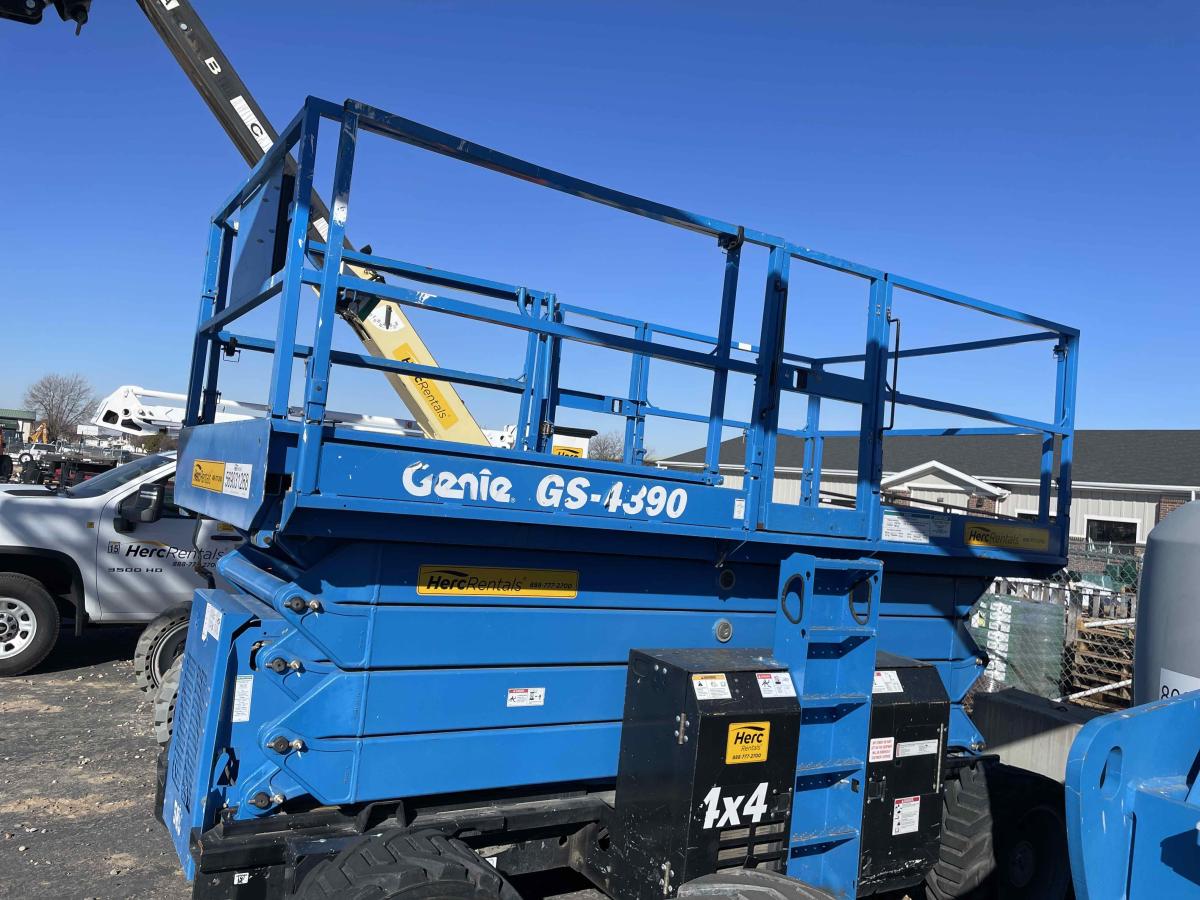 2016 Genie GS-4390 RT
