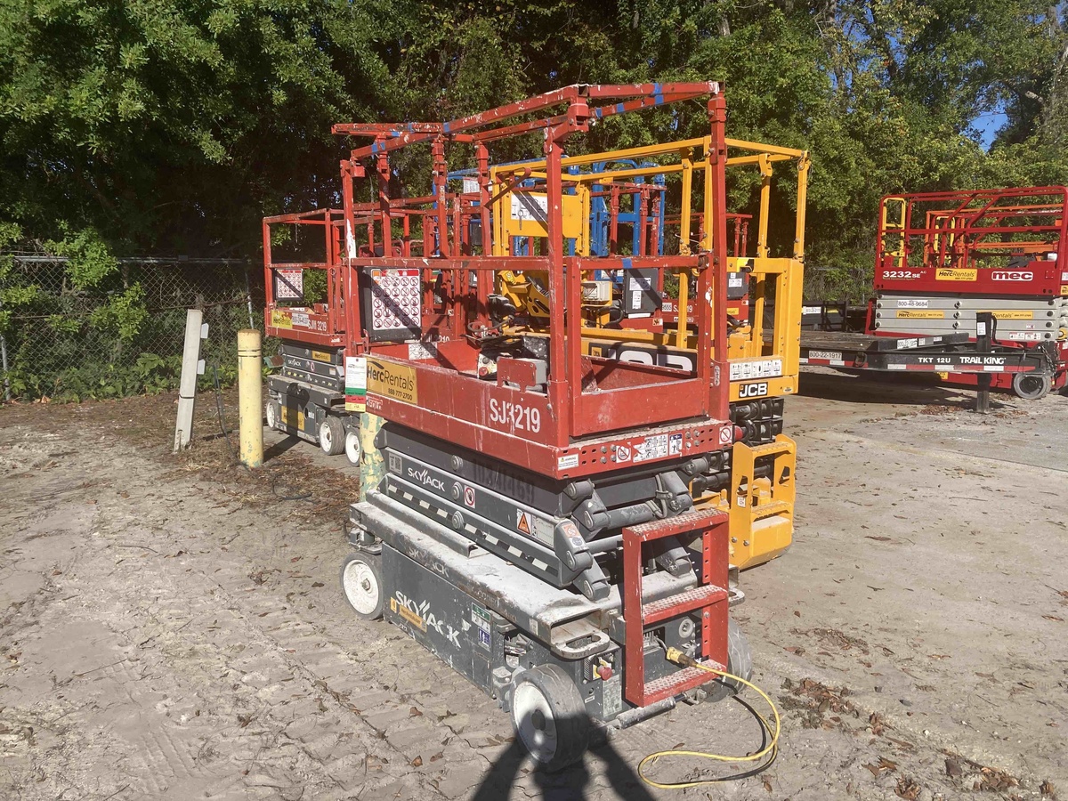 2021 Skyjack SJ3219-2