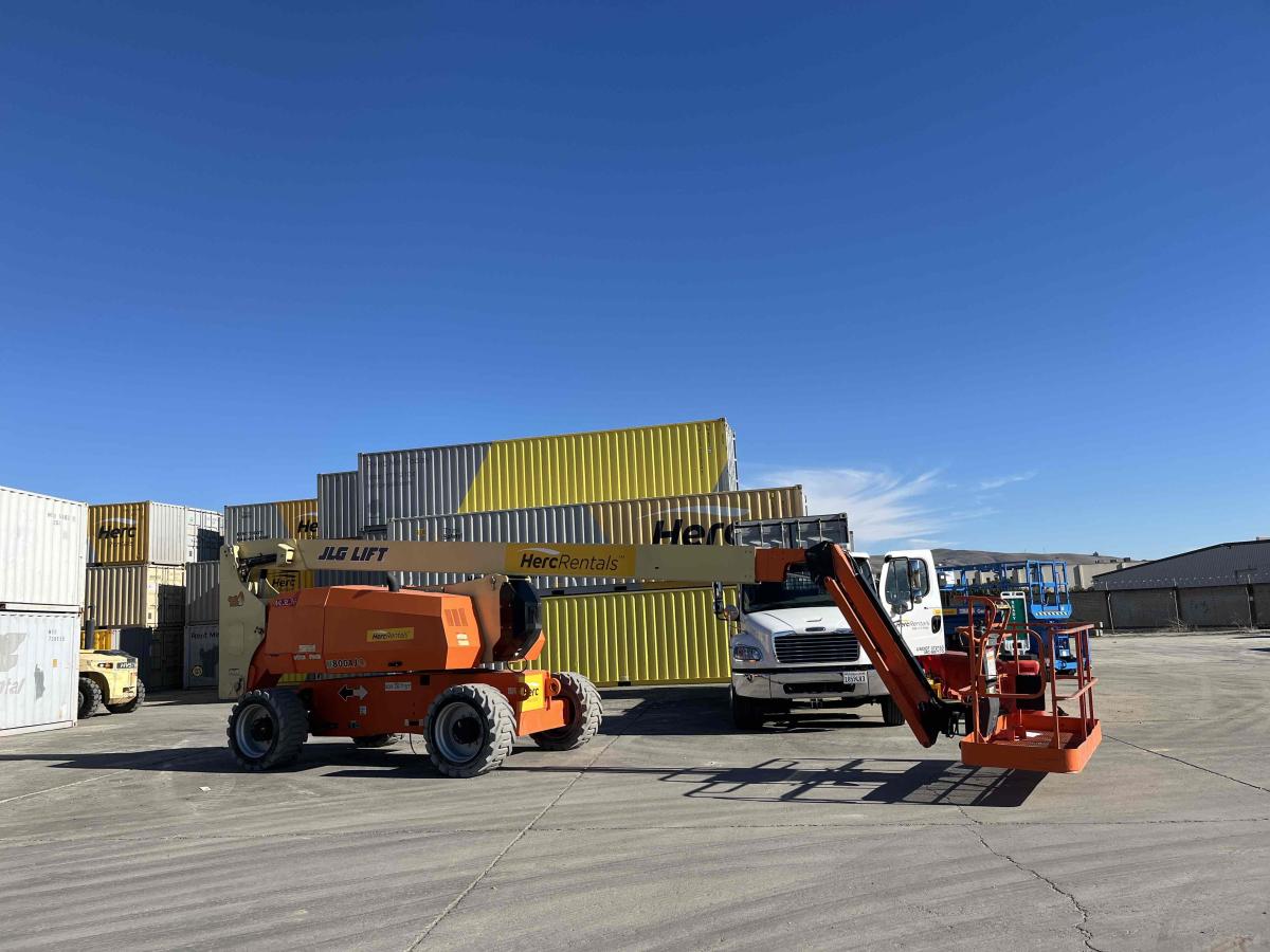 2019 JLG H800AJ