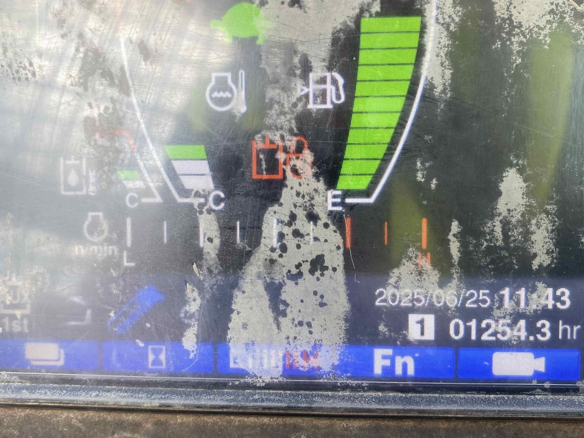 2021 Takeuchi TL8R2-10