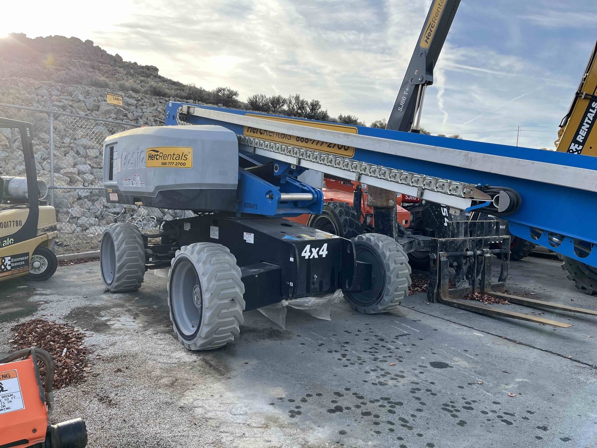 2018 Genie S-65