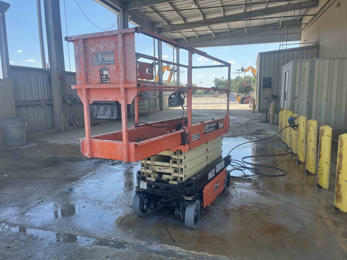 2018 JLG 1932R-1