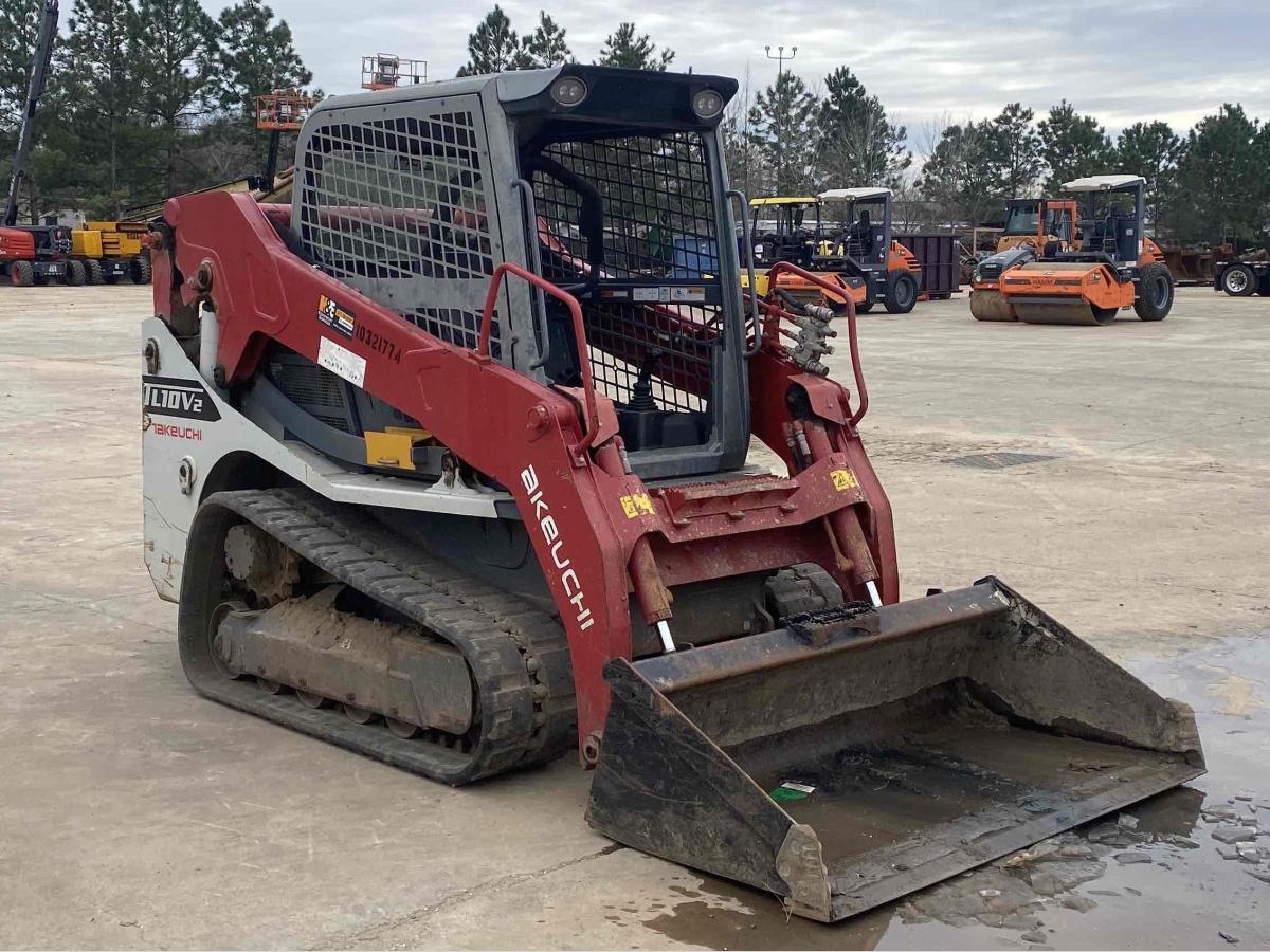 2021 Takeuchi TL10V2