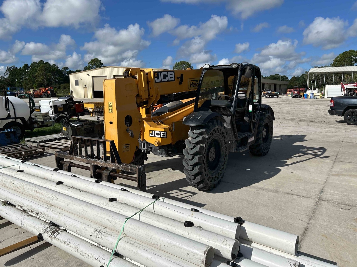 2022 JCB 509-42-1