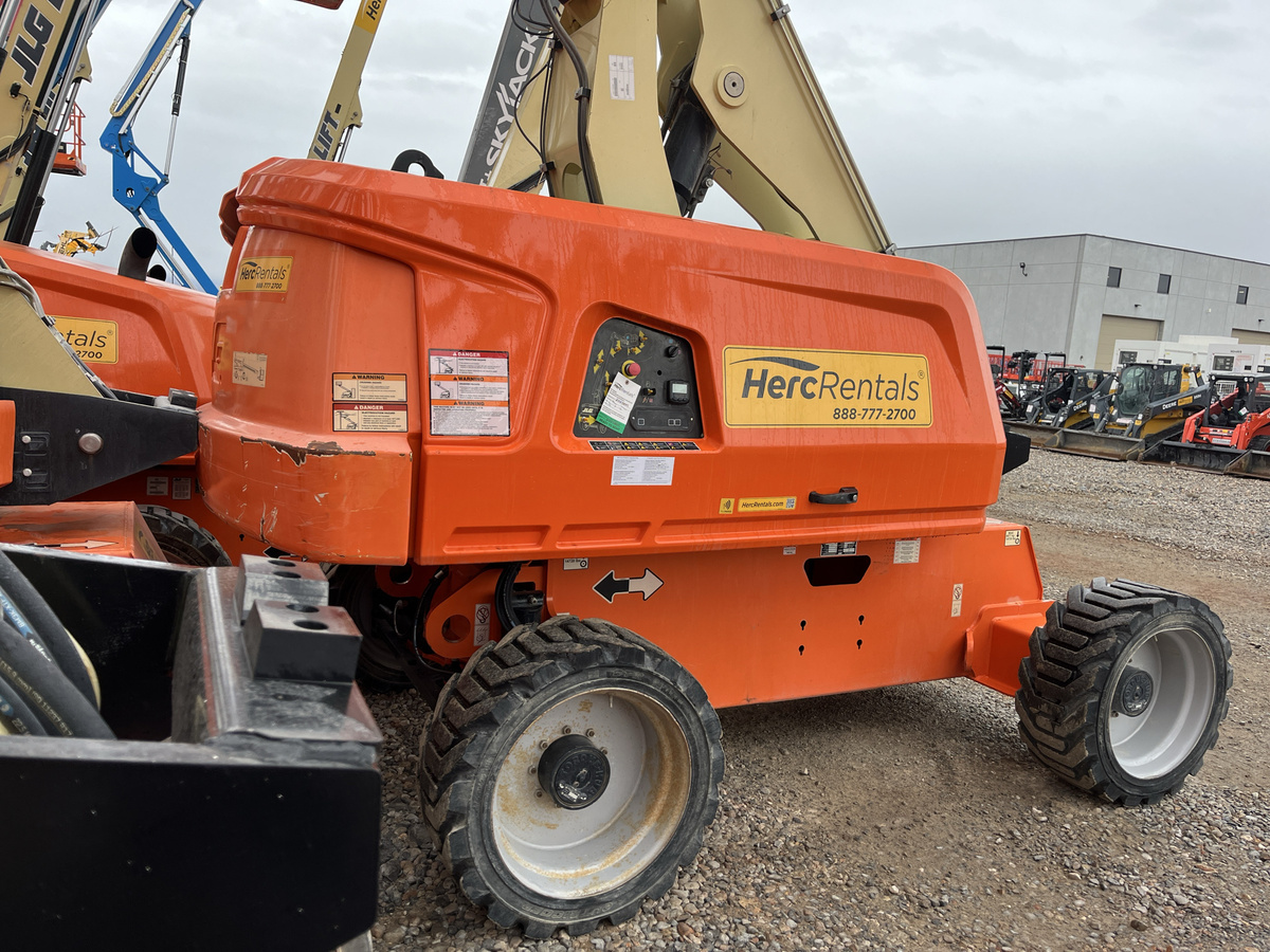 2018 JLG 660SJ-2