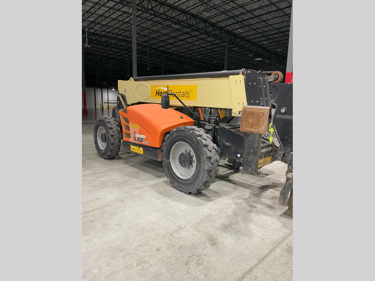2019 JLG 1255