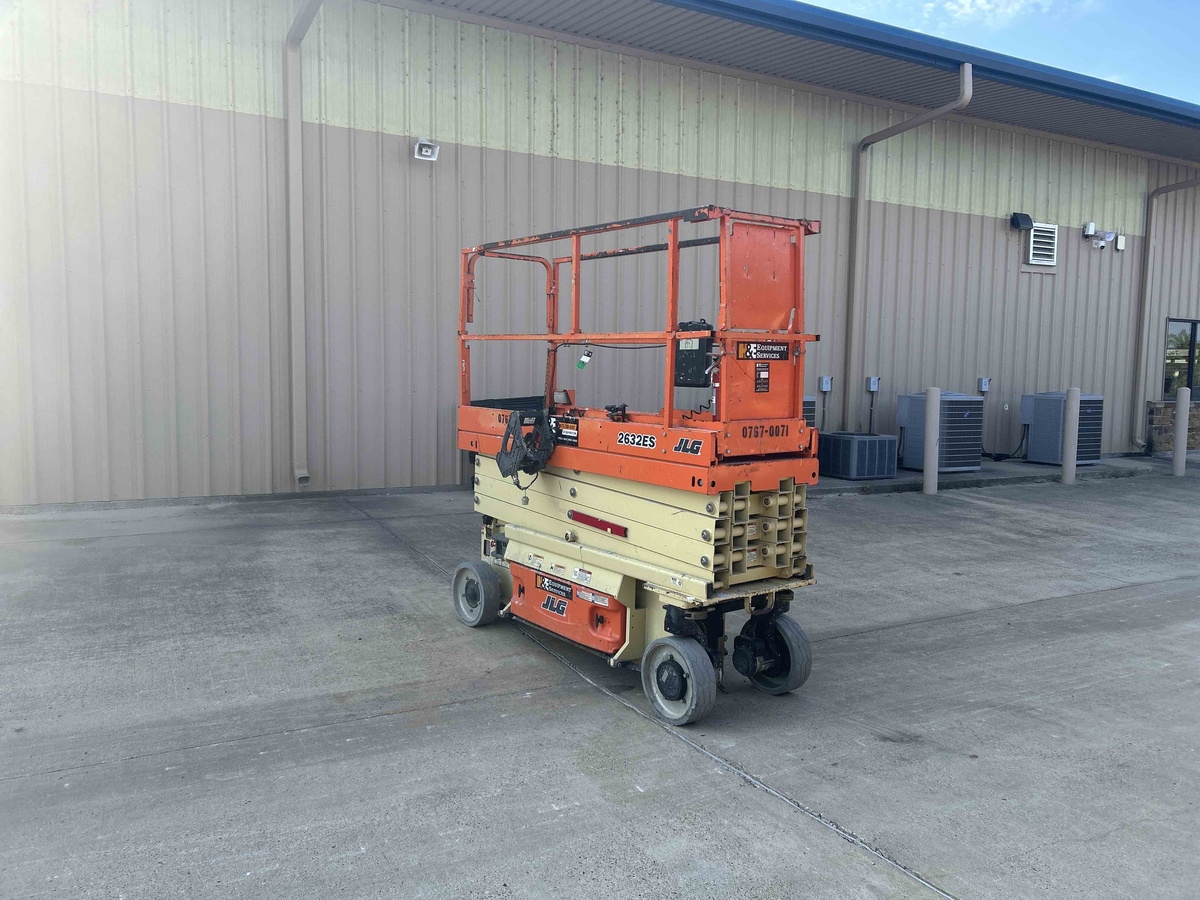 2018 JLG 2632ES