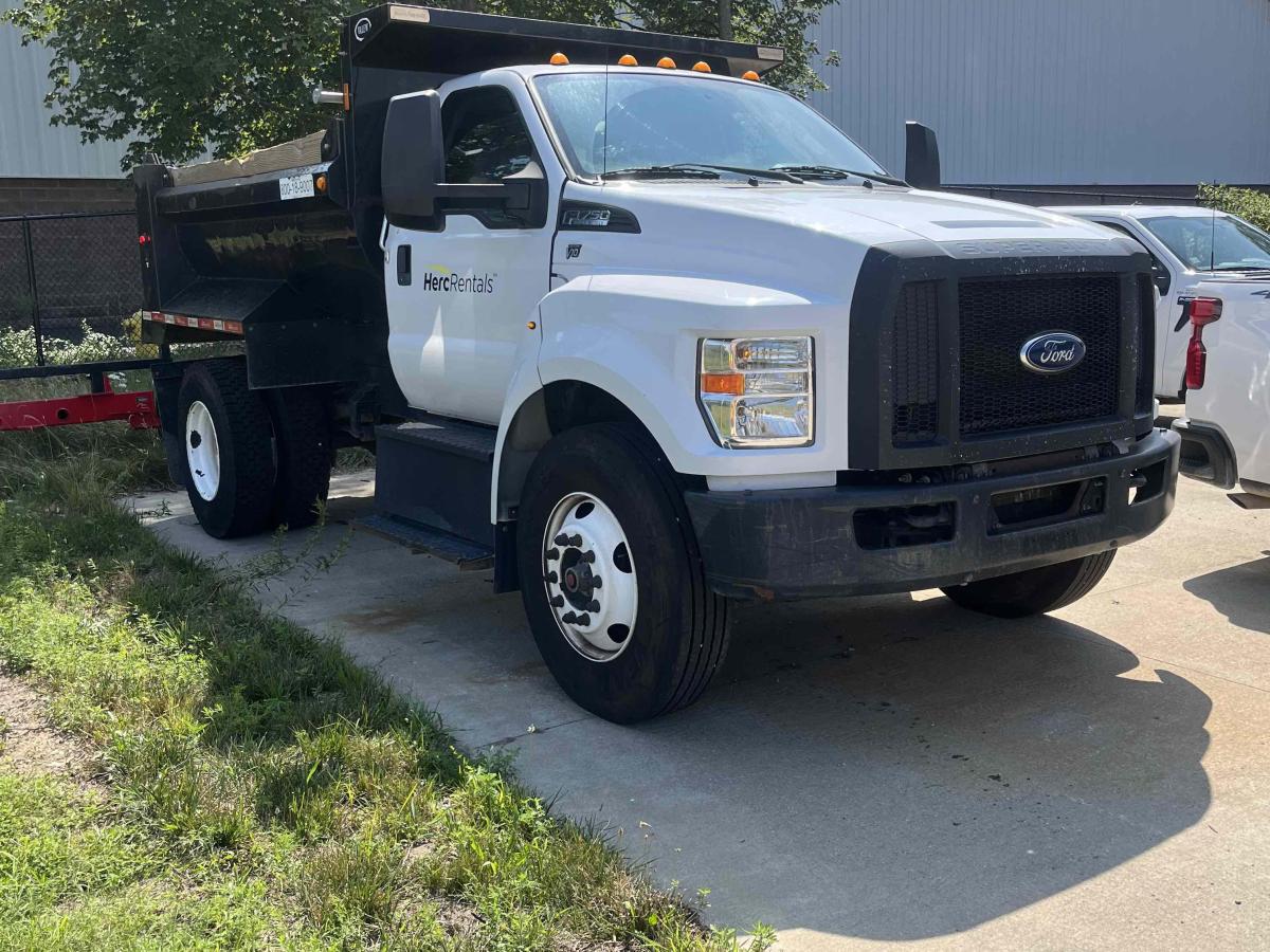 2017 Ford F750