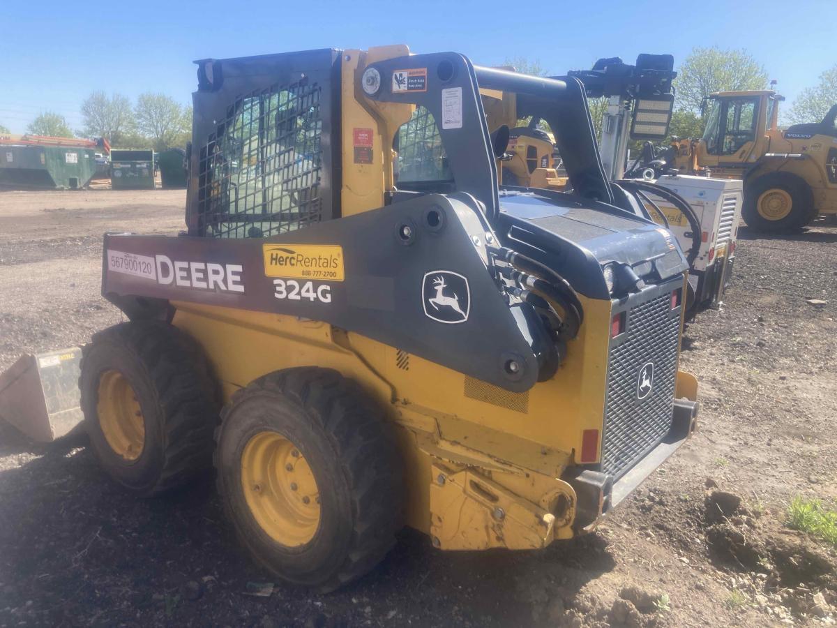2018 John Deere 324G