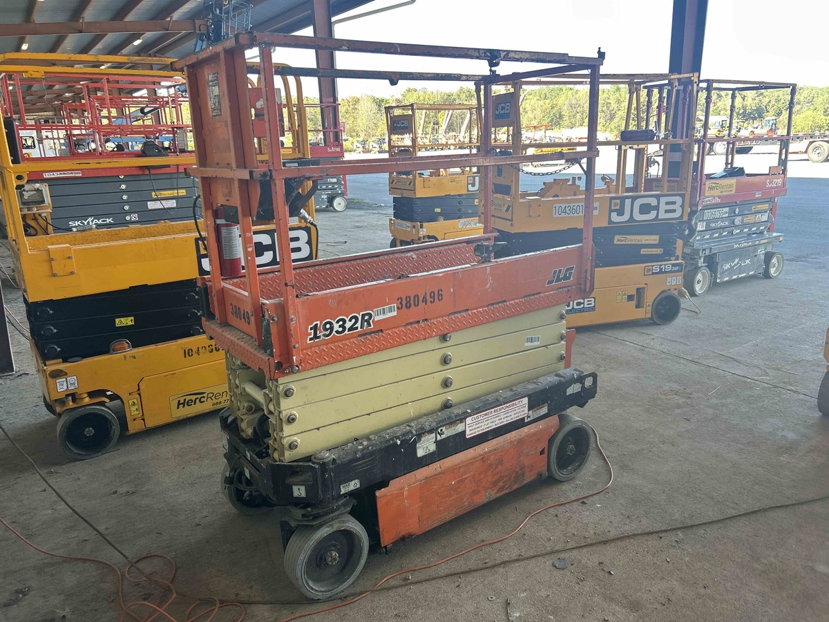 2018 JLG 1932R-3