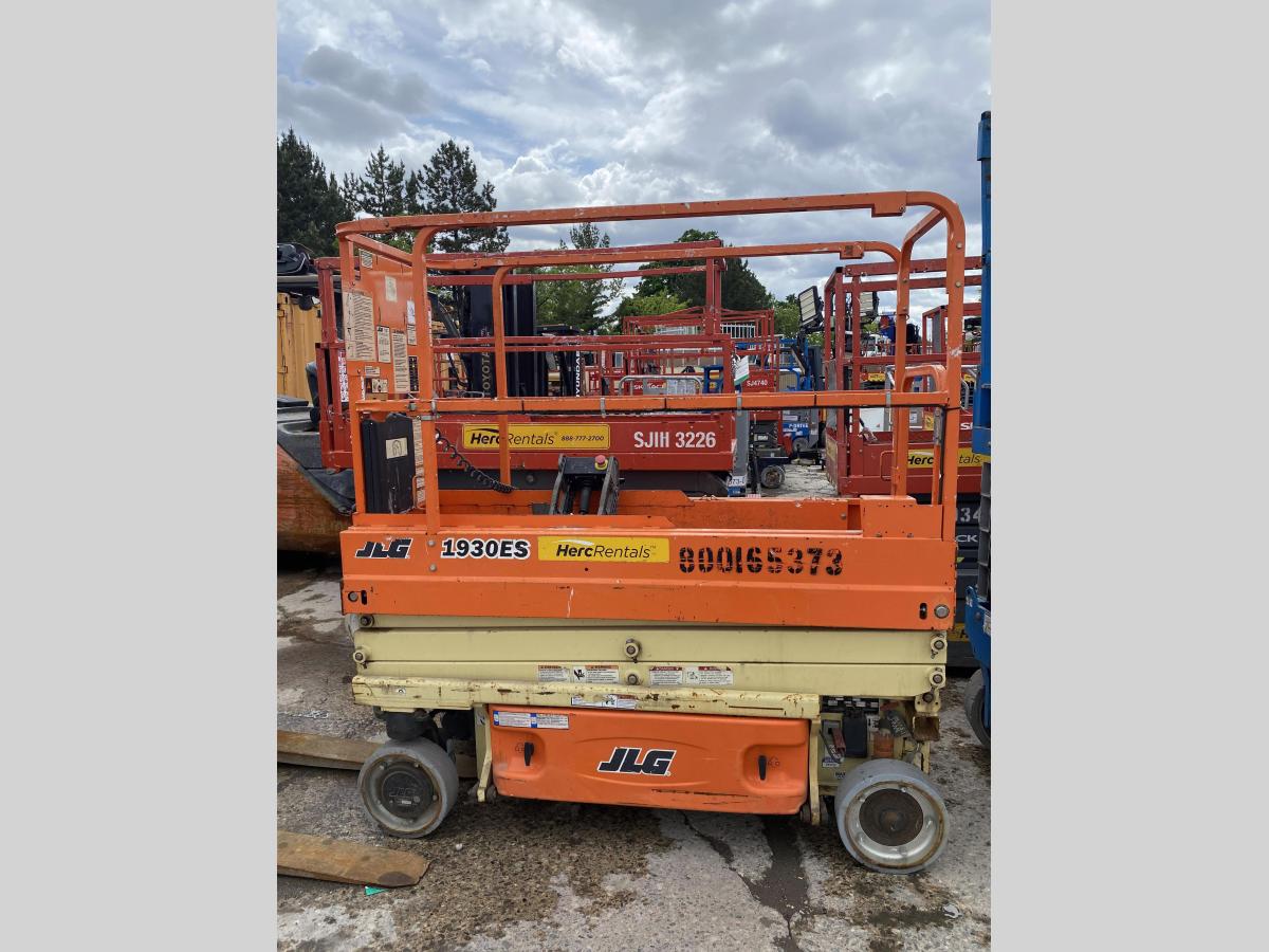 2017 JLG 1930ES