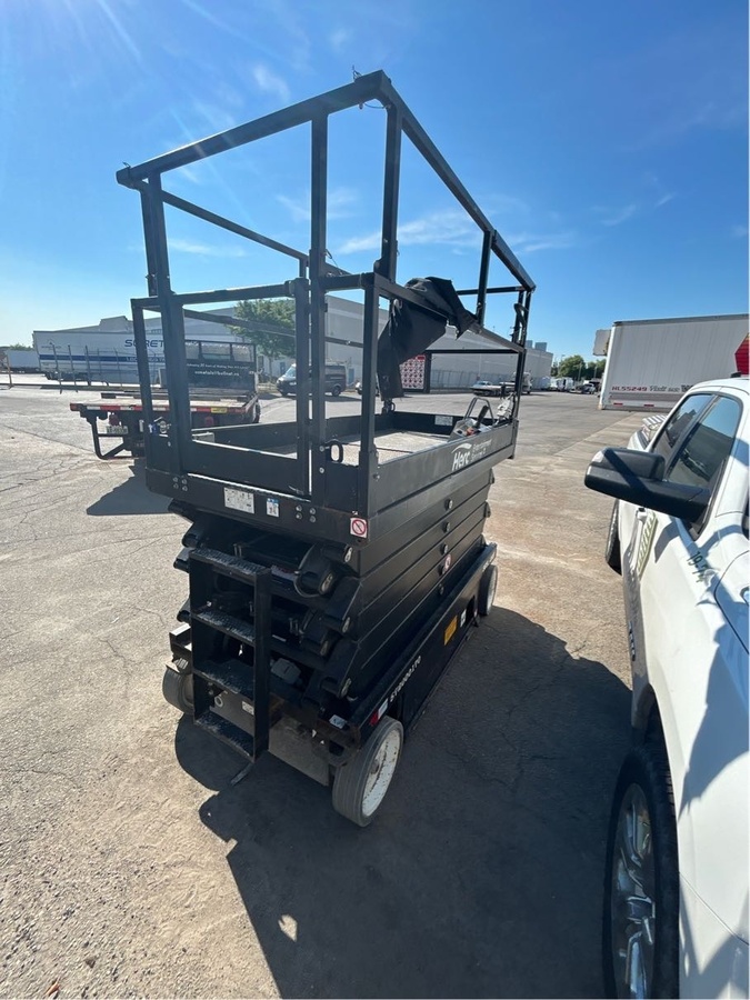 2017 Skyjack SJ4740