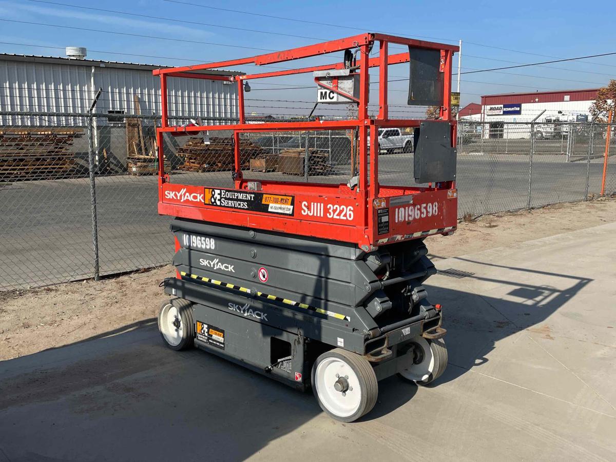 2016 Skyjack SJ3226