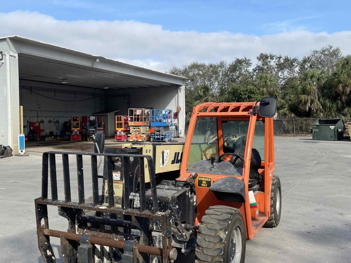 2018 JLG G5-18A