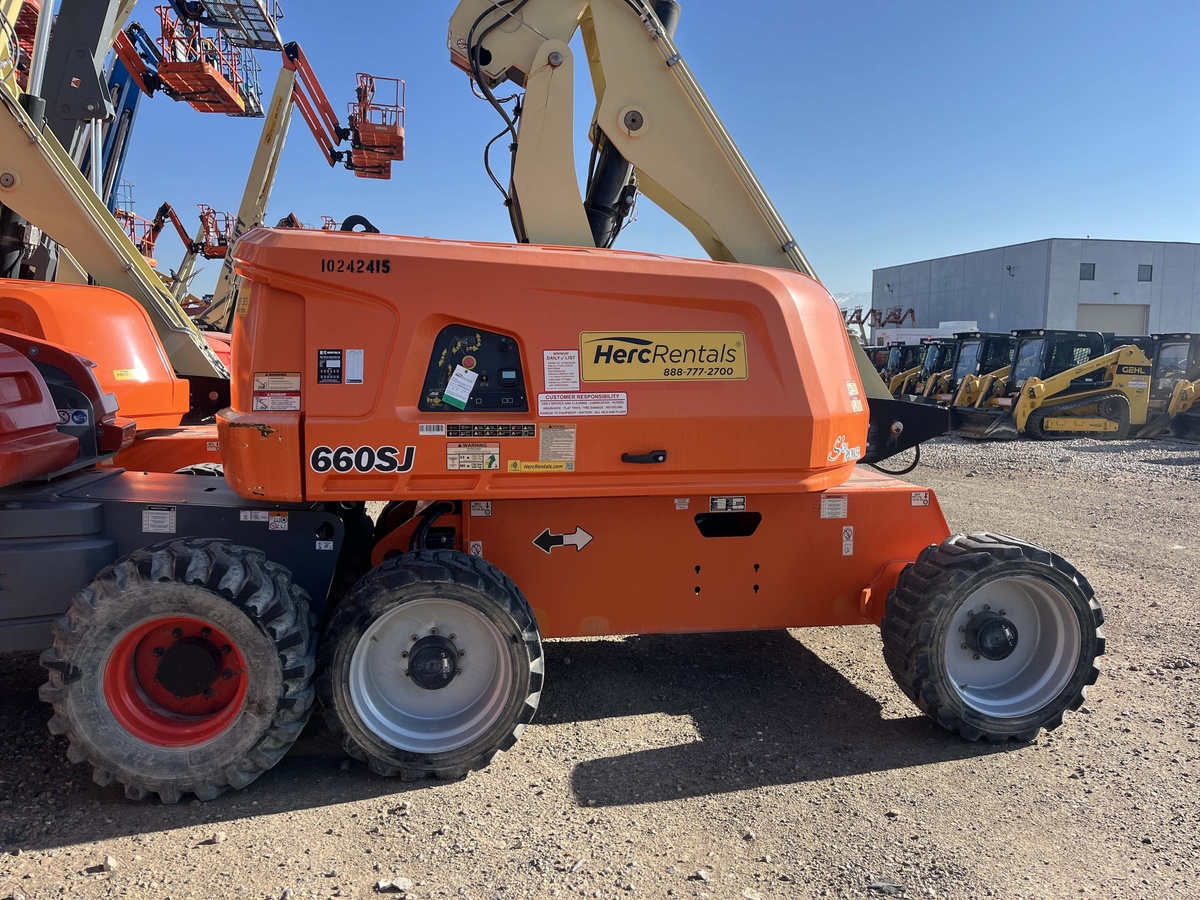 2018 JLG 660SJ-3