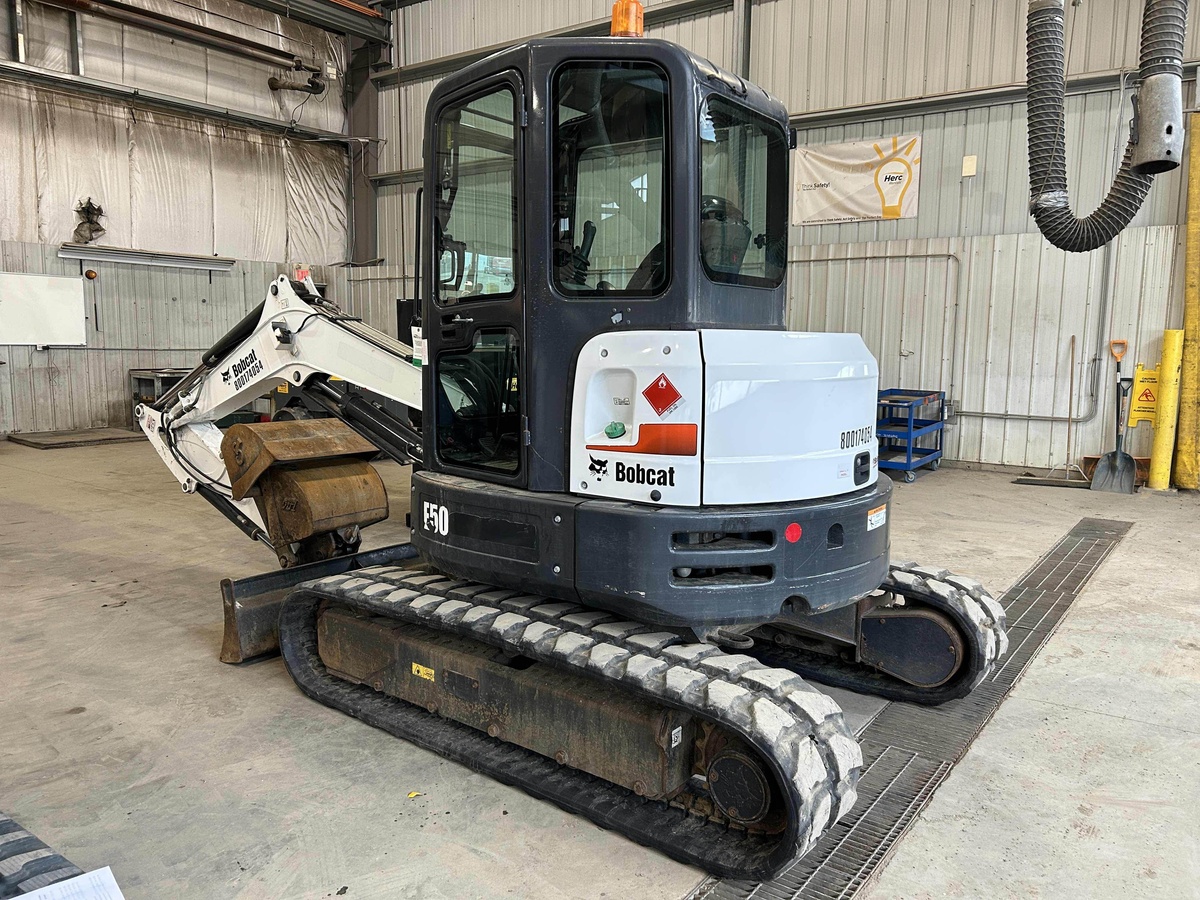 2017 Bobcat E50