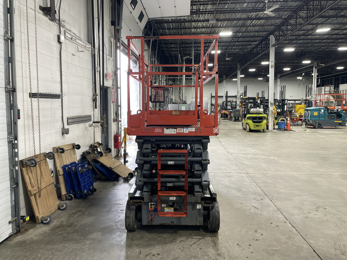 2017 Skyjack SJ4740-4