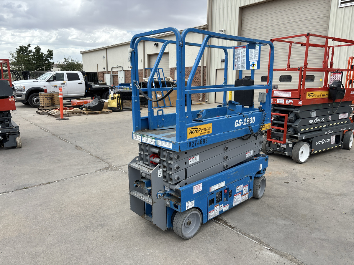 2019 Genie GS-1930