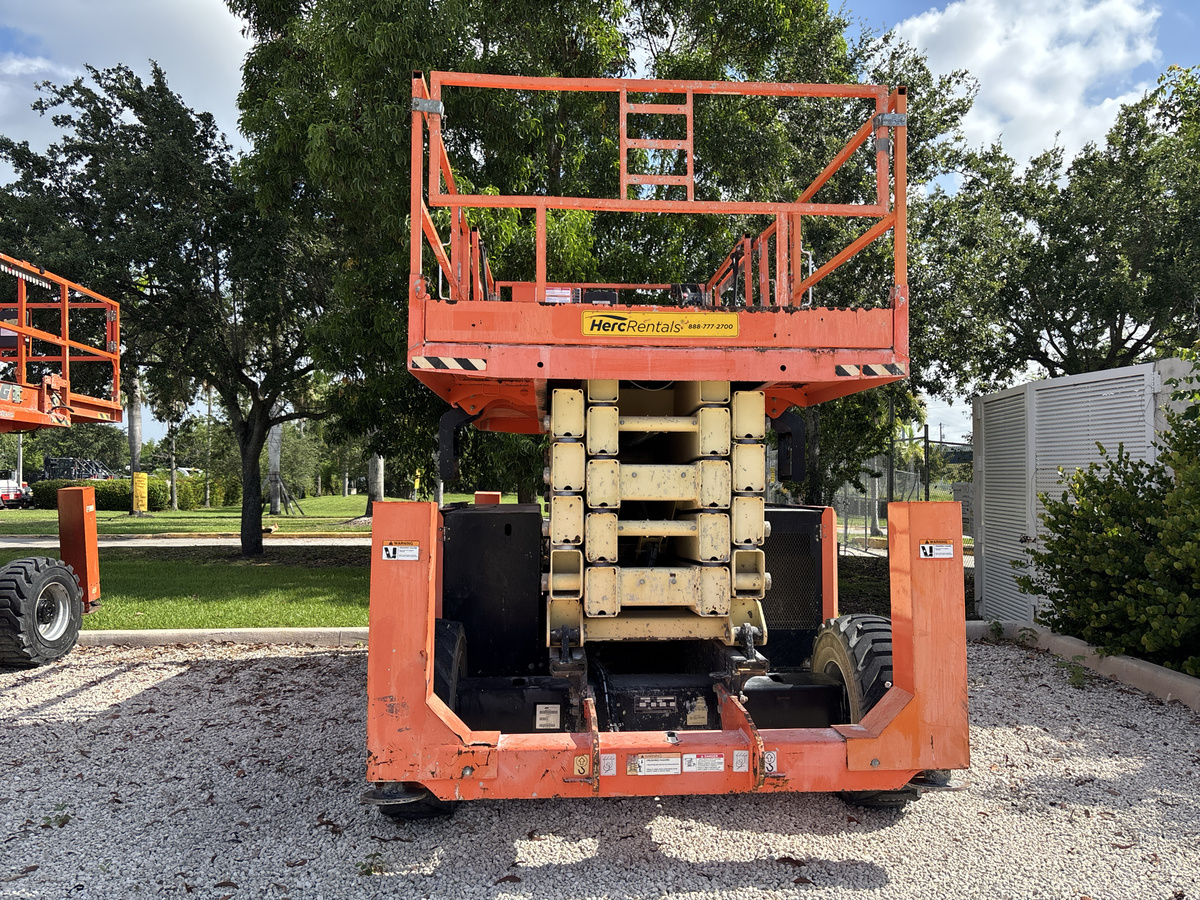 2019 JLG 530LRT-3