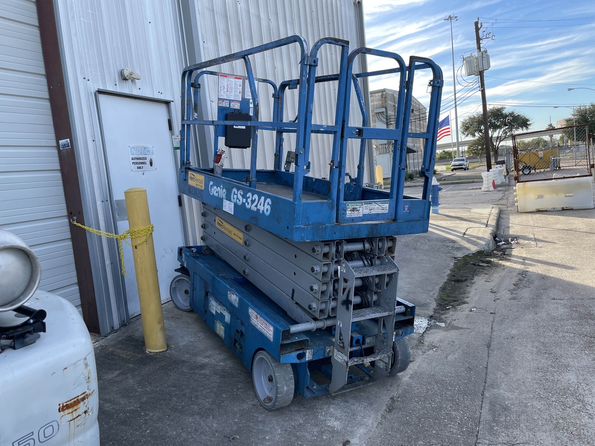 2018 Genie GS-3246-2
