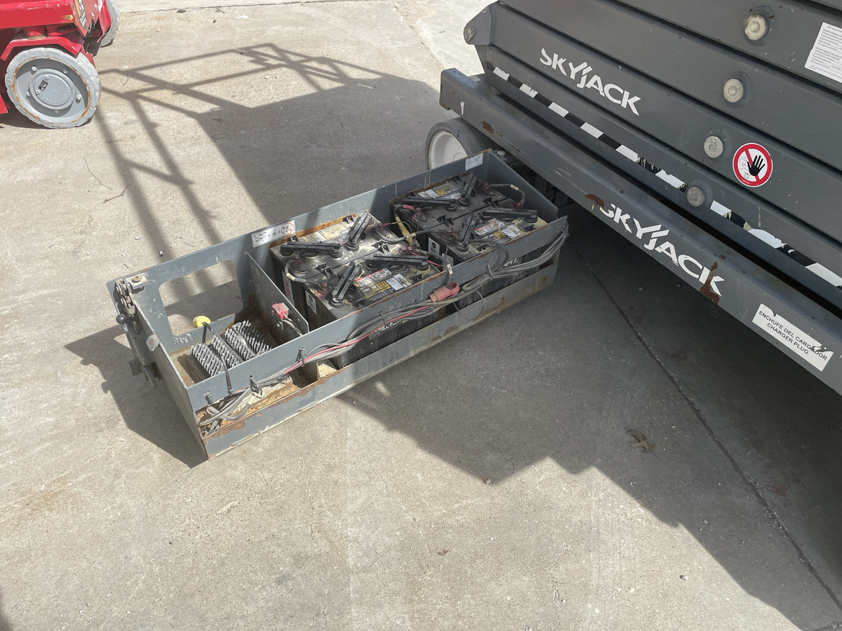 2018 Skyjack SJ4740-12