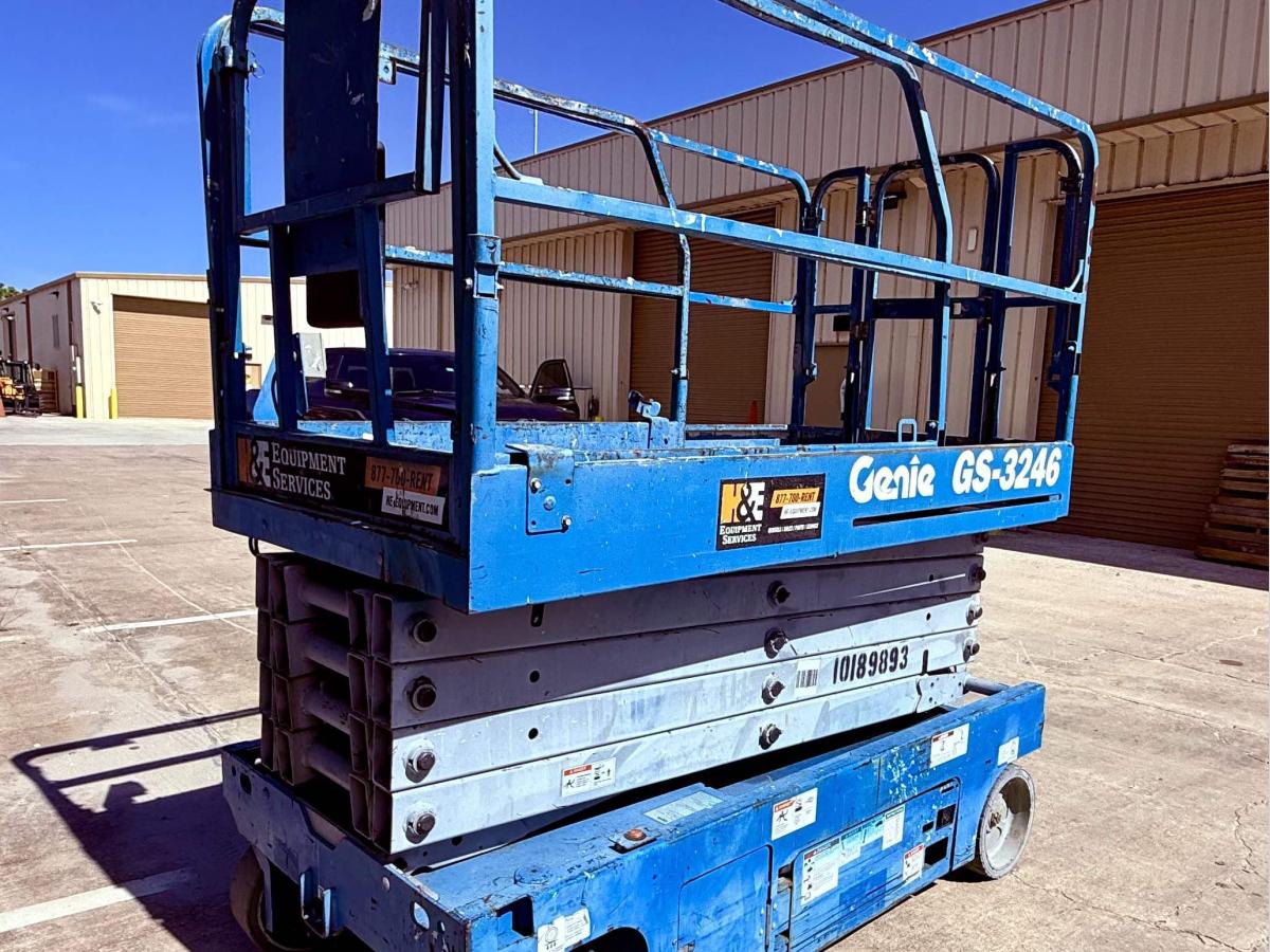 2016 Genie GS-3246-4