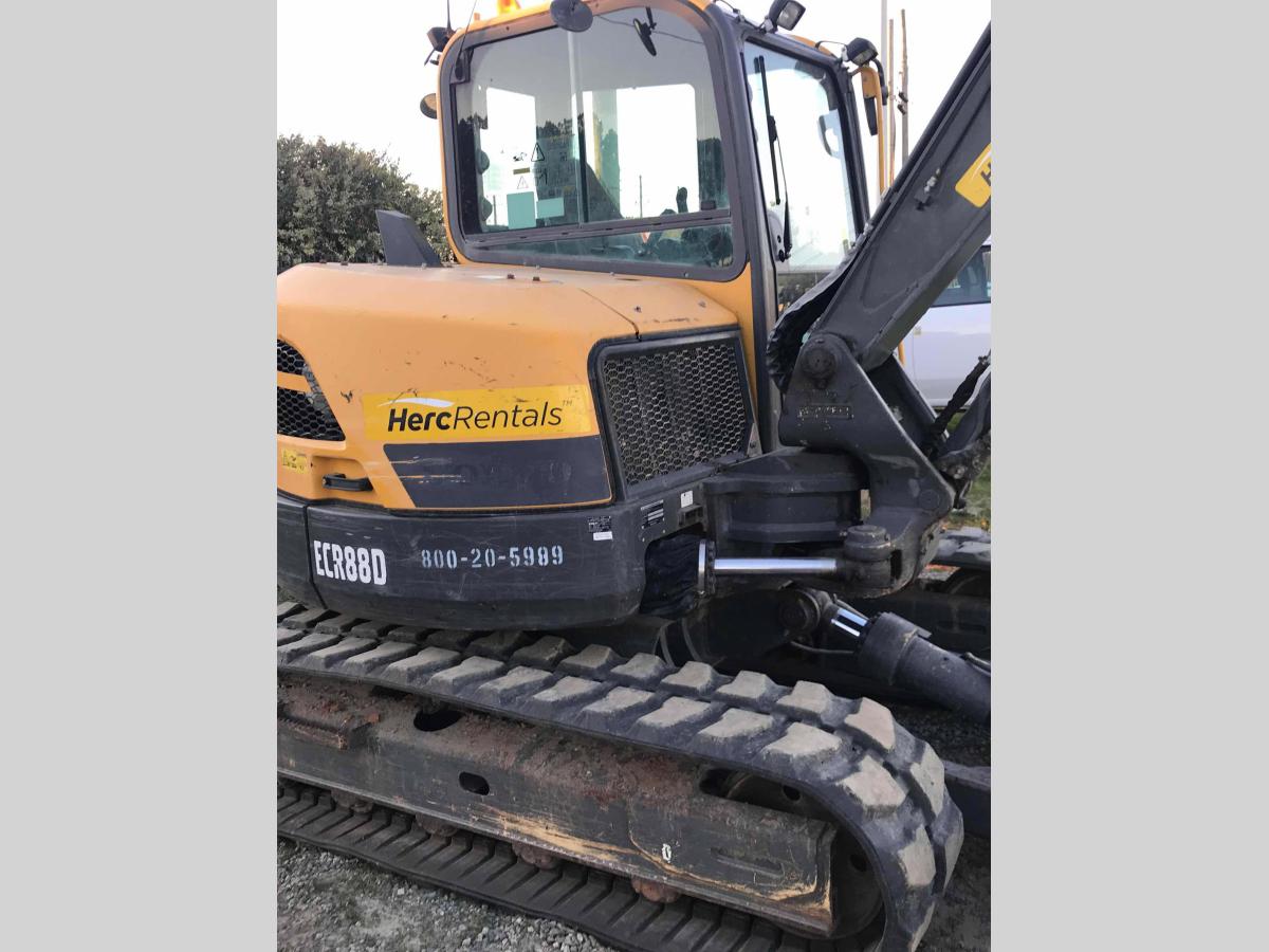 2018 Volvo ECR88D-7