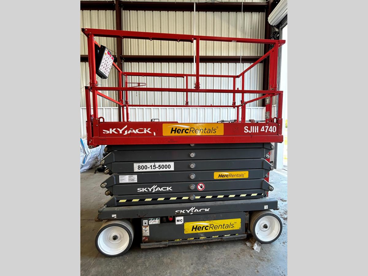 2017 Skyjack SJ4740