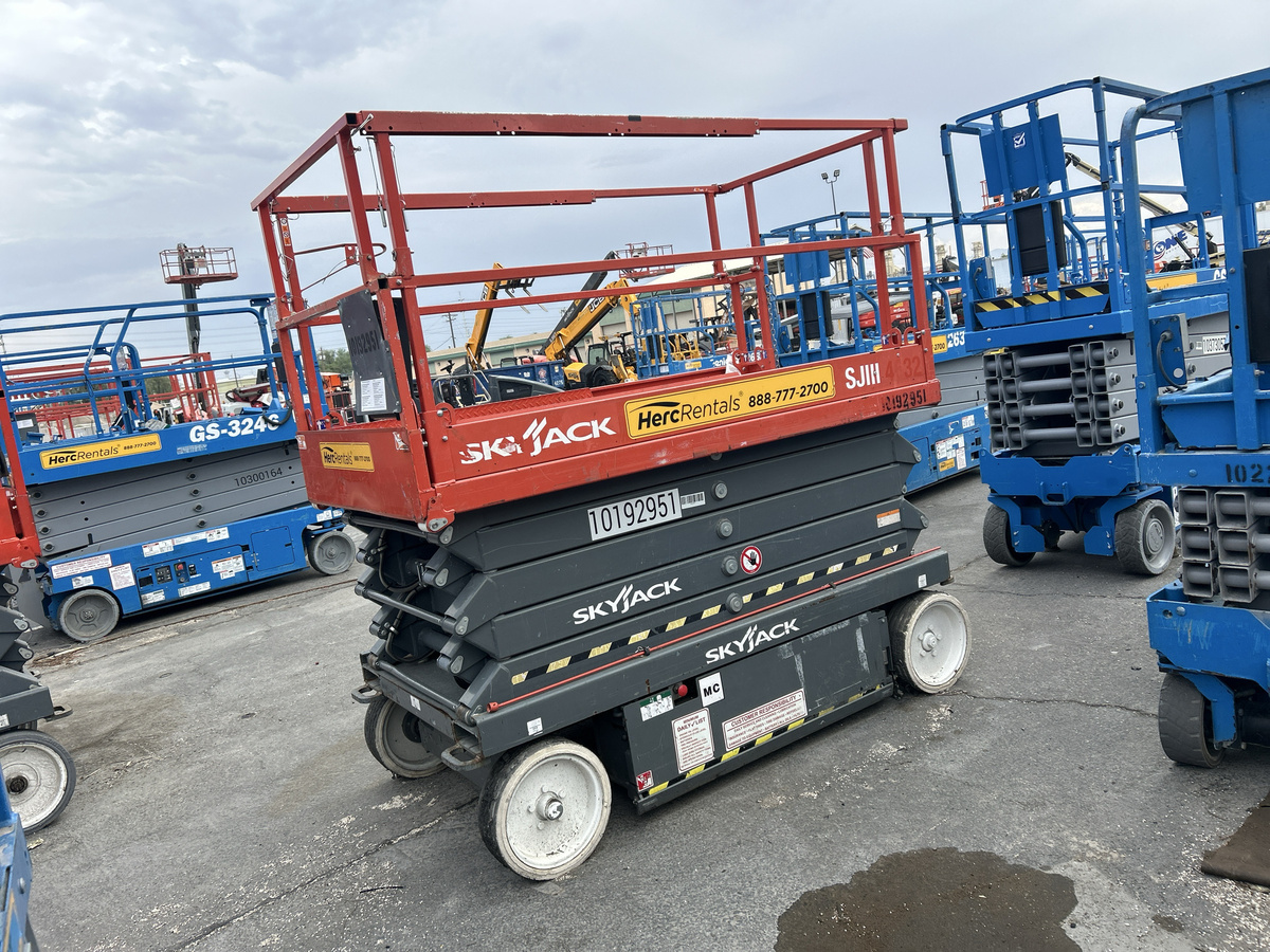 2016 Skyjack SJ4632