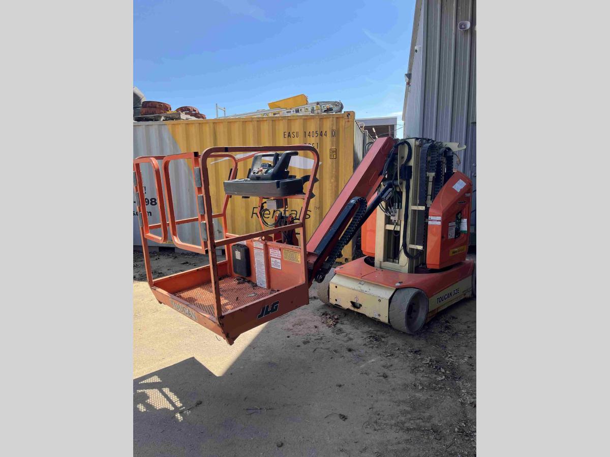 2016 JLG Toucan 32E